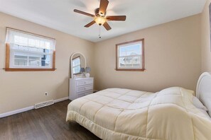 4 camere, ferro/asse da stiro, Wi-Fi gratuito