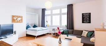 Helle Wohnung in TOP-Lage, Hasselbachplatz - Altstadt, W-LAN, 4 Schlafplätze