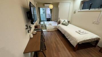 Free WiFi, bed sheets