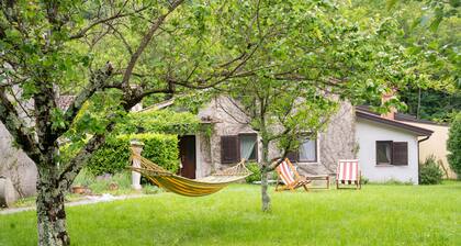 Rustic 2-bedroom house in Vipava Valley
