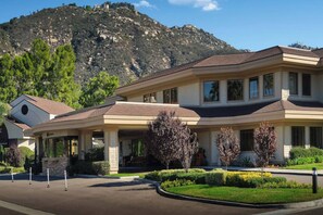 Exterior - Hyatt The Welk! Family Friendly Condo with Great Location! (Escondido)