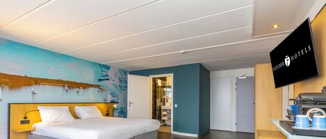 1 bedroom, iron/ironing board, free WiFi, bed sheets