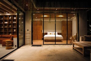 Villa, 3 chambres, piscine privée, vue jardin | Décoration personnalisée, ameublement personnalisé, bureau