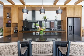 Villa, 5 Bedrooms, Private Pool and Gym | Private kitchen