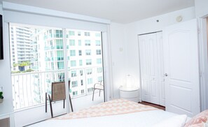 2 عدّة غرف �نوم وواي فاي