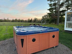 Baignoire à remous extérieure