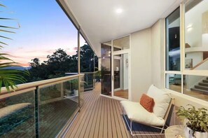 Family House, 6 Bedrooms, Garden View | Terrace/patio