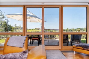 Televisión, mesa de ping pong