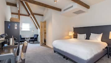 1 quarto, Wi-Fi de cortesia, roupa de cama