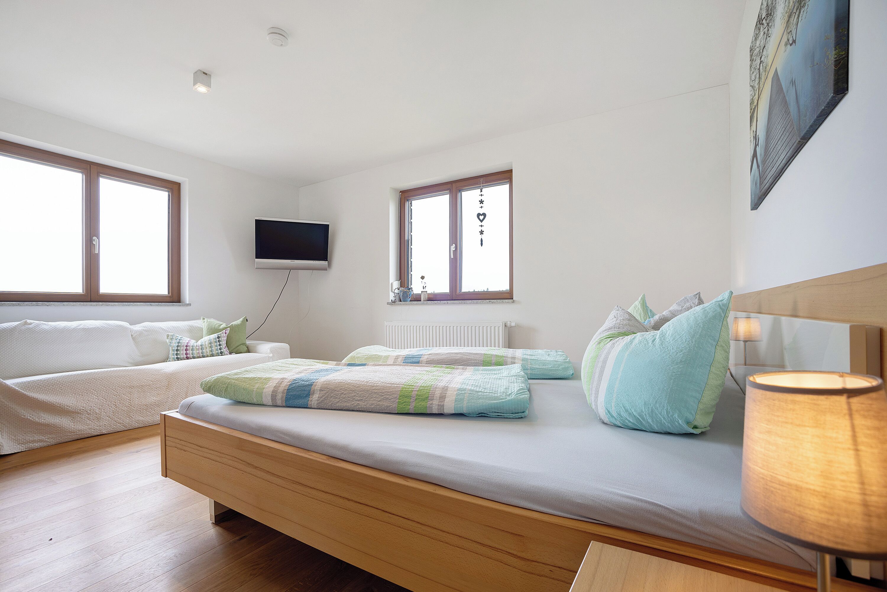 3 habitaciones, tabla de planchar con plancha y wifi gratis 