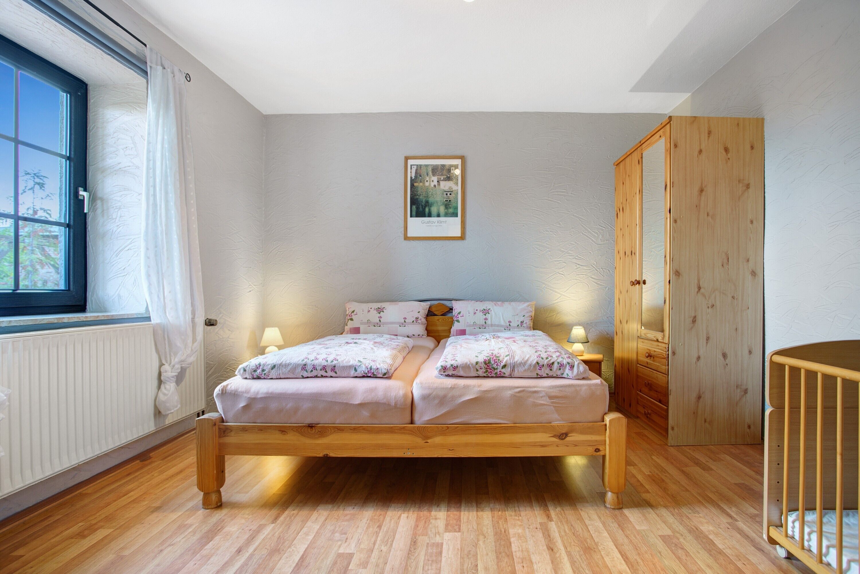 1 室のベッドルーム、WiFi (無料)、ベッドシーツ