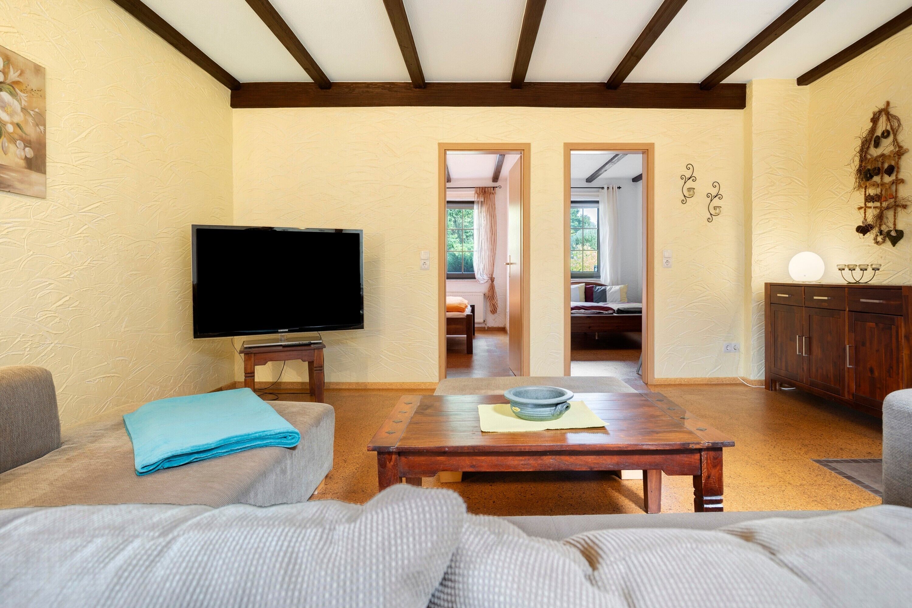 Télévision, table de tennis de table