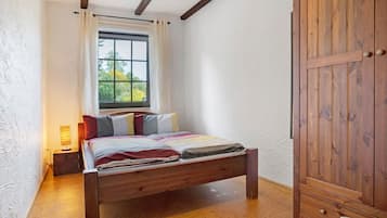 2 多间卧室、免费 WiFi、床单