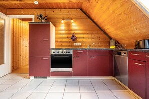 Geladeira, fogão, cooktop, lava-louças