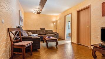 Televisio, pöytätennispöytä