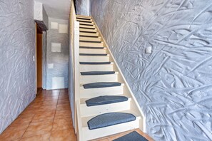 Interior - Apartment 'Tollensesee' with Lake View, Shared Terrace and Wi-Fi (Malchin)