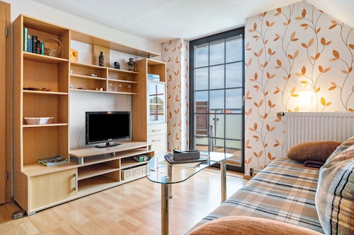 Ferienwohnung 'Tollensesee' mit Seeblick, Gemeinschaftsterrasse und Wi-Fi