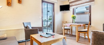 Apartment 'Malchiner See, 35qm' with Lake View, Shared Terrace and Wi-Fi