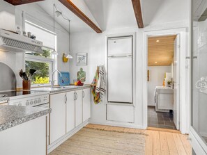 Kühlschrank, Kochgeschirr/Geschirr/Besteck