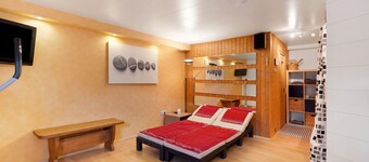 Apartment 'Lemke' with Terrace, Sauna, Shared Garden and Wi-Fi