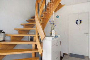 Interior - Holiday Apartment 'Lemke' with Private Terrace, Shared Garden and Wi-Fi (Donaueschingen)