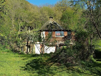 Atypical house in the heart of nature - Near Canigou