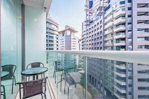 Apartment, Balkon, Stadtblick