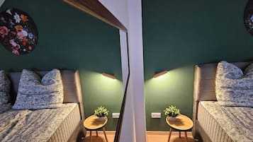 2 bedrooms, travel crib, WiFi, bed sheets