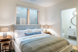 8 habitaciones, tabla de planchar con plancha y wifi gratis
