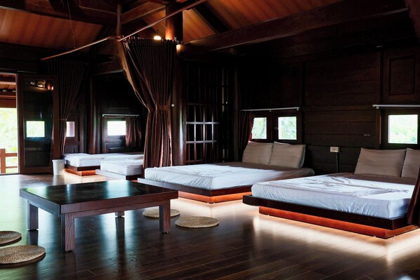 9 chambres, fer et planche à repasser, Wi-Fi, draps fournis