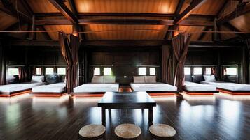 9 chambres, fer et planche à repasser, Wi-Fi, draps fournis