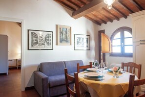 Dining - Tenuta I Mandorli - Enotria Apartment (Peccioli)