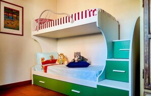 2 dormitoris, un bressol de viatge i wifi gratuïta 