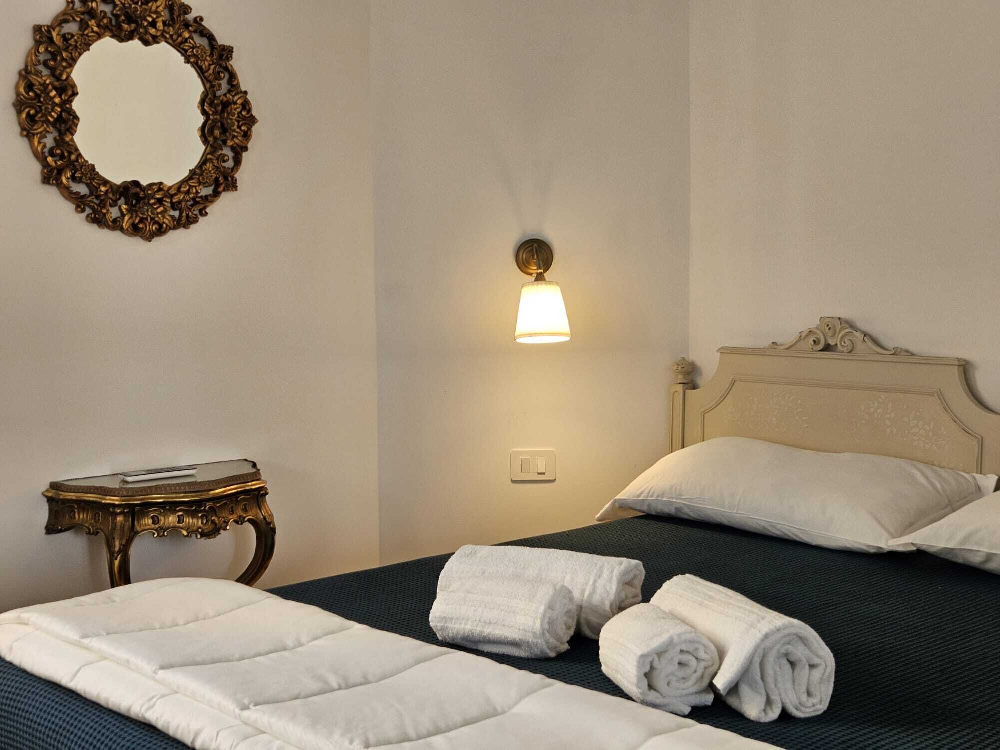 Deluxe Triple Room | Desk, laptop workspace, free WiFi