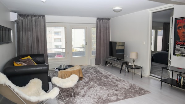 Deluxe-Penthouse, Balkon, Blick auf den Innenhof