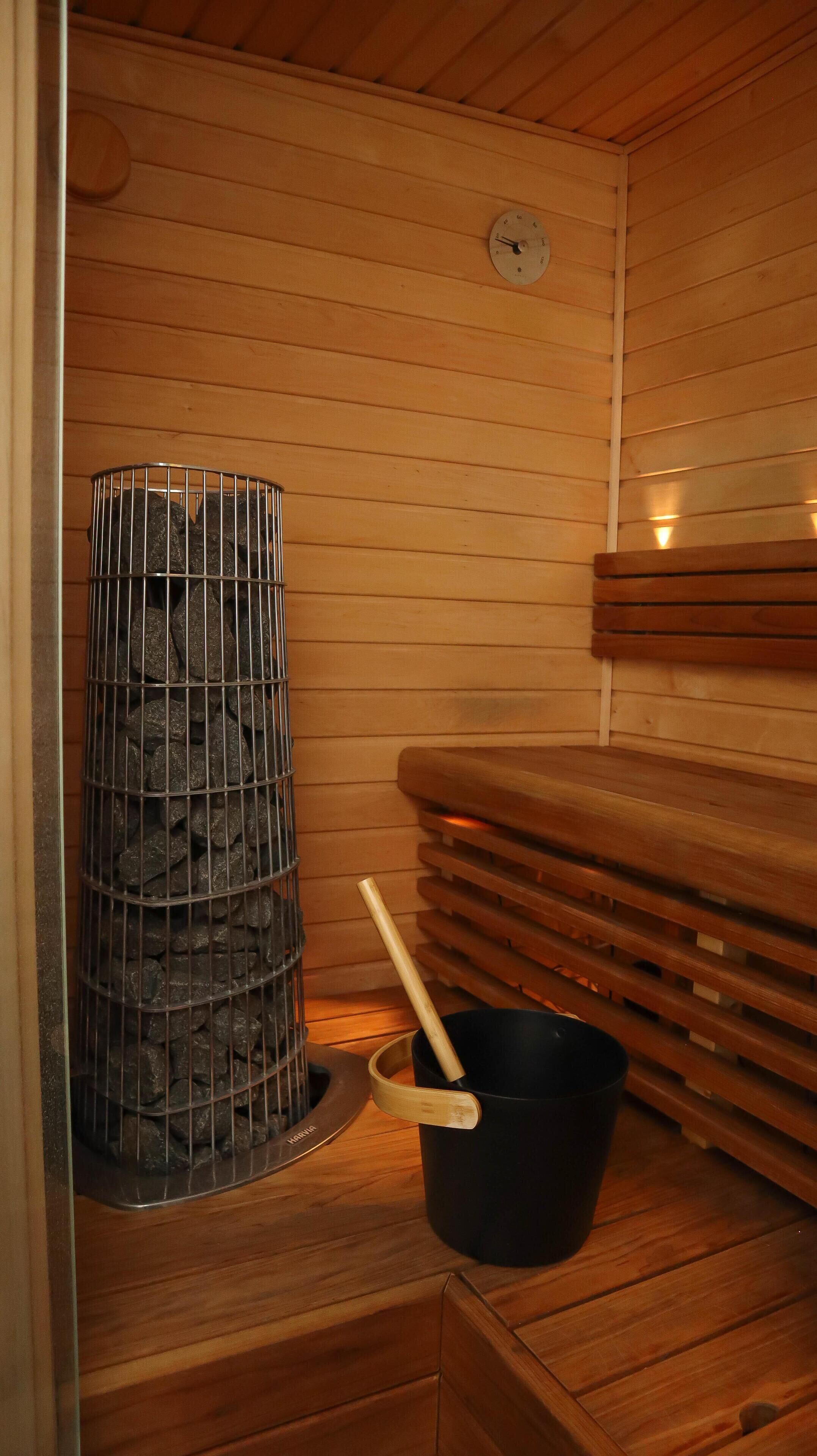 Penthouse Deluks, balkon, pemandangan halaman | Kamar mandi