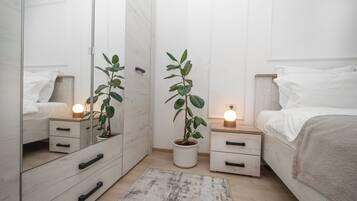 2 slaapkamers, een strijkplank/strijkijzer, wifi, beddengoed