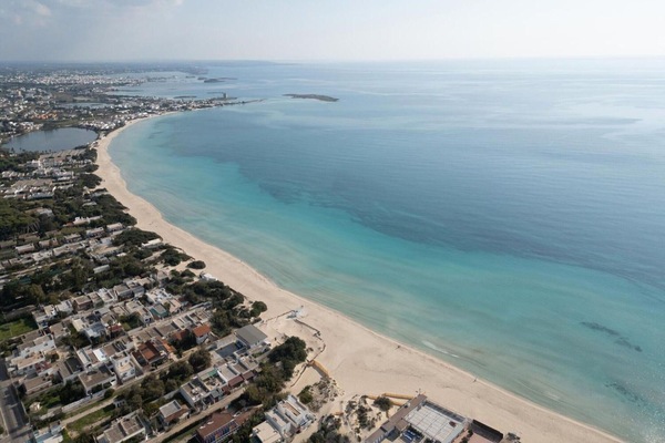 Autumn, Building Exterior, Spring, Summer