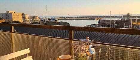 Comfort Single Room, Harbour View | Balcony