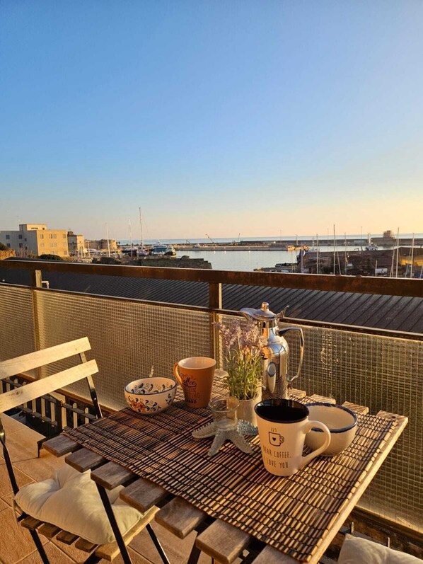 Comfort Single Room, Harbor View | Balcony