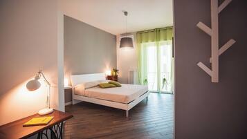 Deluxe Double Room, Non Smoking, Balcony | Desk, laptop workspace, free WiFi
