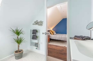 3 bedrooms, iron/ironing board, WiFi, bed sheets - An Iùbhrach, Inverness (Inverness)
