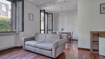 Apartment, 1 Double Bed with Sofa bed, Terrace | Living area | 32-inch LED TV with cable channels