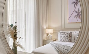 Apartament clàssic, balcó, vistes a la piscina | Cortines opaques i habitacions insonoritzades
