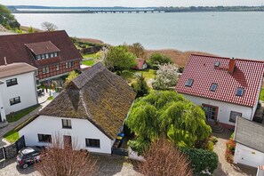 Exterior - Reethaus Altefähr - Idyllic thatched house on the Strelasund - Reethaus Altefähr (Altefähr)