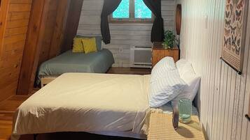 4 bedrooms, WiFi, bed sheets