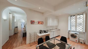 Basic Double Room | Interior