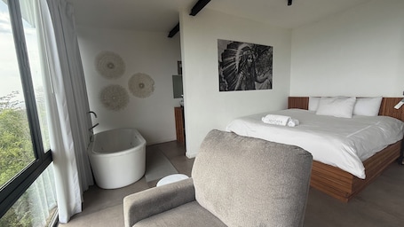 Free WiFi. Seataya Honeymoon Suite
