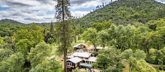 Homestead Ranch near Yosemite w/ Horses & Chickens
