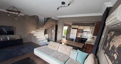 Denize 5 Dakika Mesafede, Merkezde Konforlu Villa
